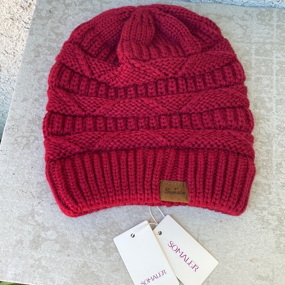 Somaler Red Wine Maroon Cable Knit Beanie Hat NWT NEW